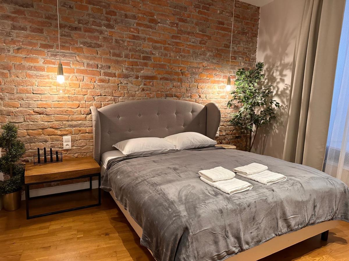 Centrum Apartamenty Stare Miasto คราคูฟ ภายนอก รูปภาพ